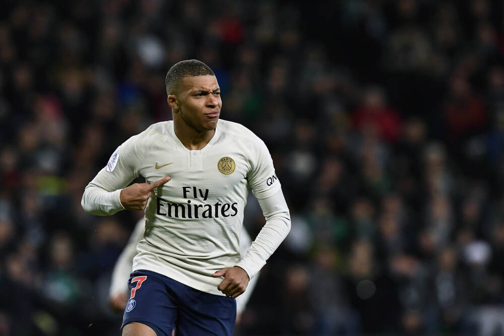 基石科技控股拟折让约14.93%发行1920万股 筹资约1094万港元